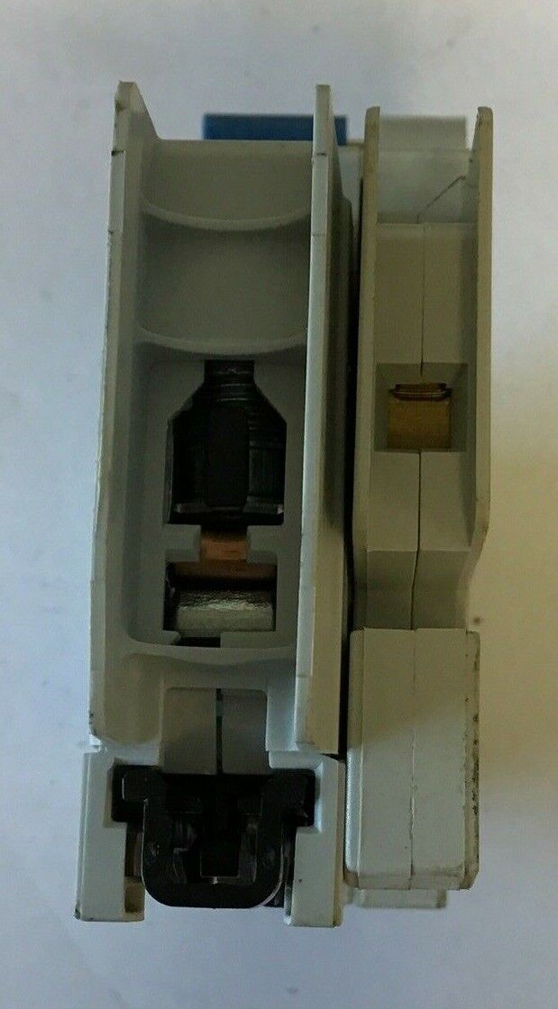 ALLEN BRADLEY 1489-M C 7A 1POLE CIRCUIT BREAKER W/ 1489-ABRA3 AUX. CURCUIT