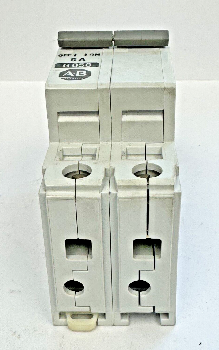 ALLEN-BRADLEY - 1492-CB2-G050 SER. B - MOTOR CONT. - 2P, 5 A, 277 V