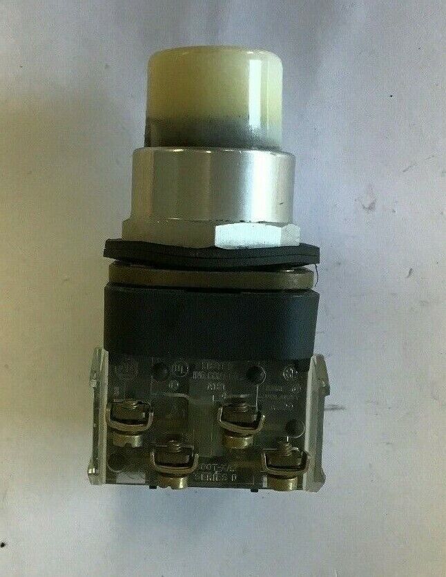 ALLEN BRADLEY 800T-QB24 24VWHITE PUSH BUTTON SER.T**(LOTOF3)**