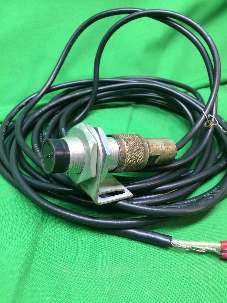 NAMCO PROXIMITY SWITCH EE951-56000 EE95156000 20' CABLE