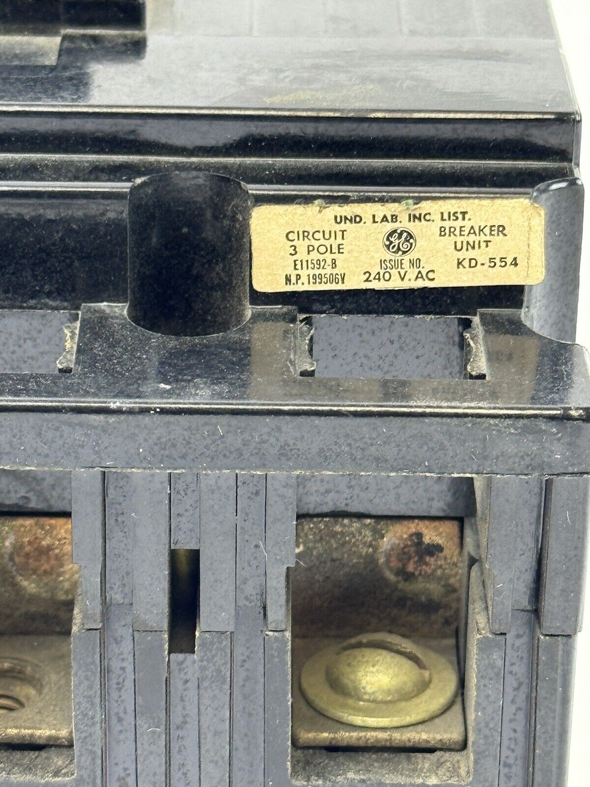 GE - TE132020 - MOLDED CIRCUIT BREAKER - 3 POLE/20A/240VAC