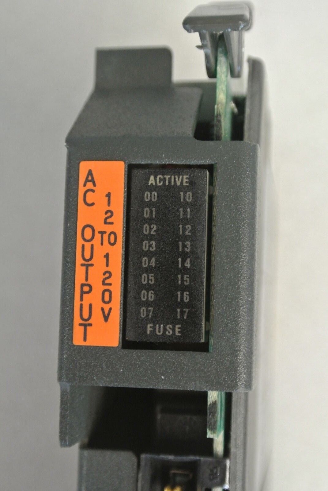 ALLEN-BRADLEY 1771-OAD OUTPUT MODULE / 12 to 120V AC