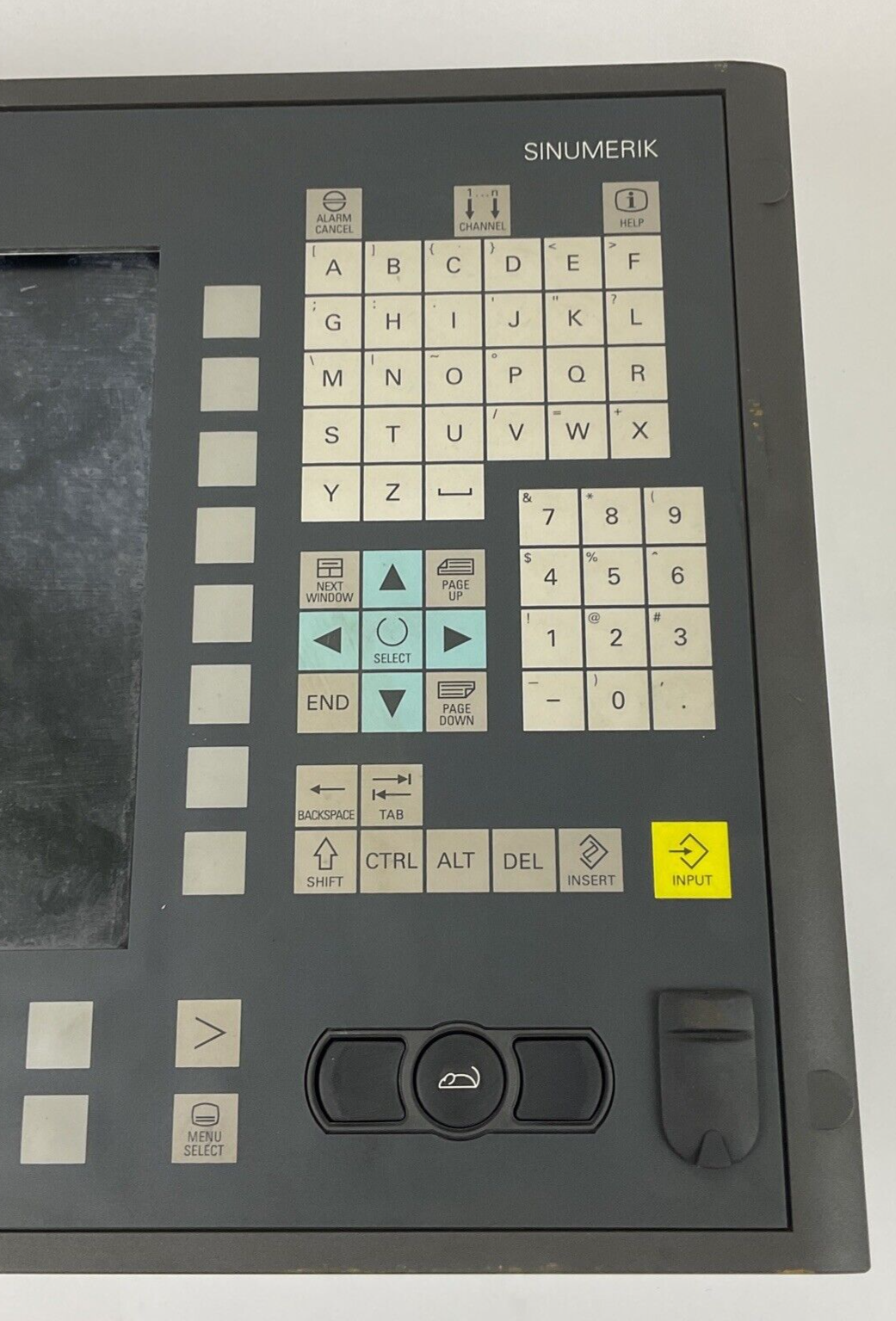SIEMENS 6FC5203-0AF02-0AA1 OPERATOR PANEL VER.F W/6FC5312-0DA00-0AA1 MOD. VER.C
