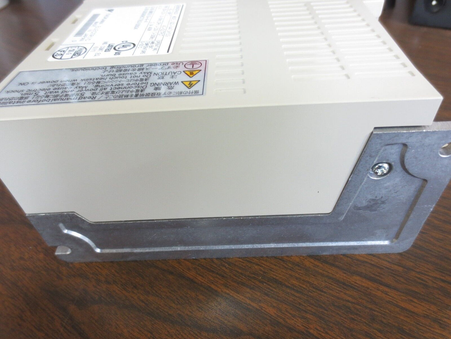 YASKAWA SGDS-04A72AY539 AC SERVOPACK OUTPUT: 0-23VAC, 0-300Hz 2.8A NEW SURPLUS