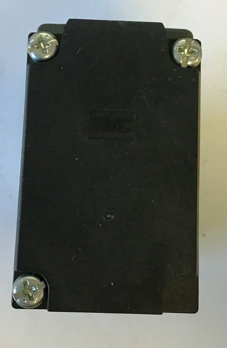 SMC VSR8-6-FG-S-3EZ-V1 SOLENOID VALVE 142PSI