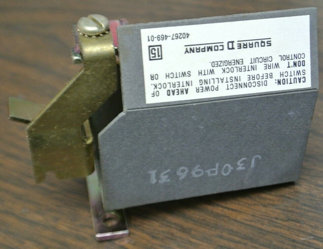 SQUARE D 9999 R43 ELECTRICAL INTERLOCK / SINGLE POLE / 9422 60A / NEW SURPLUS