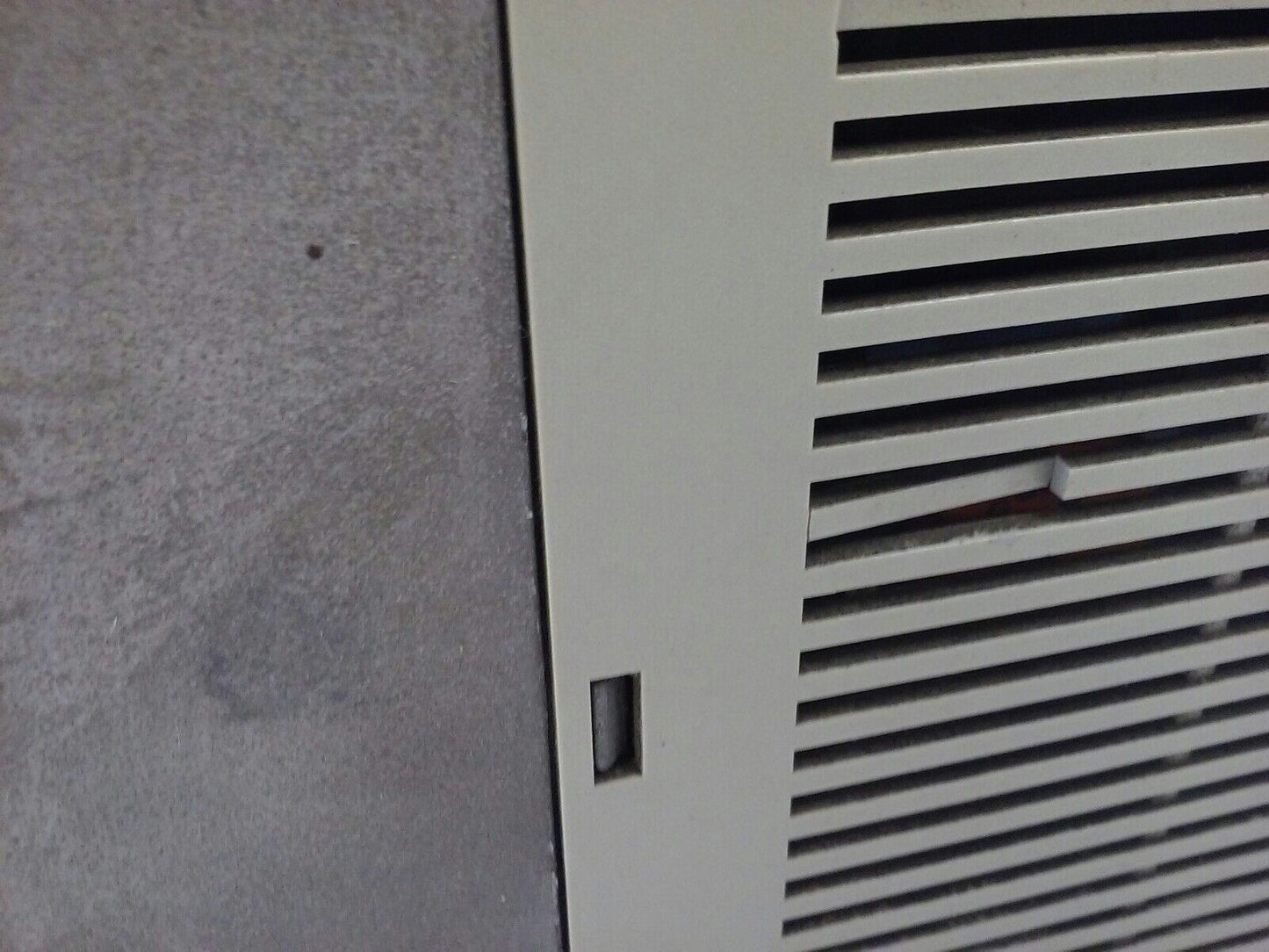 ALLEN BRADLEY 1305-BA03A SER. C, AC DRIVE, INPUT: 380/460V, 2.2A, 50/60HZ,1800VA