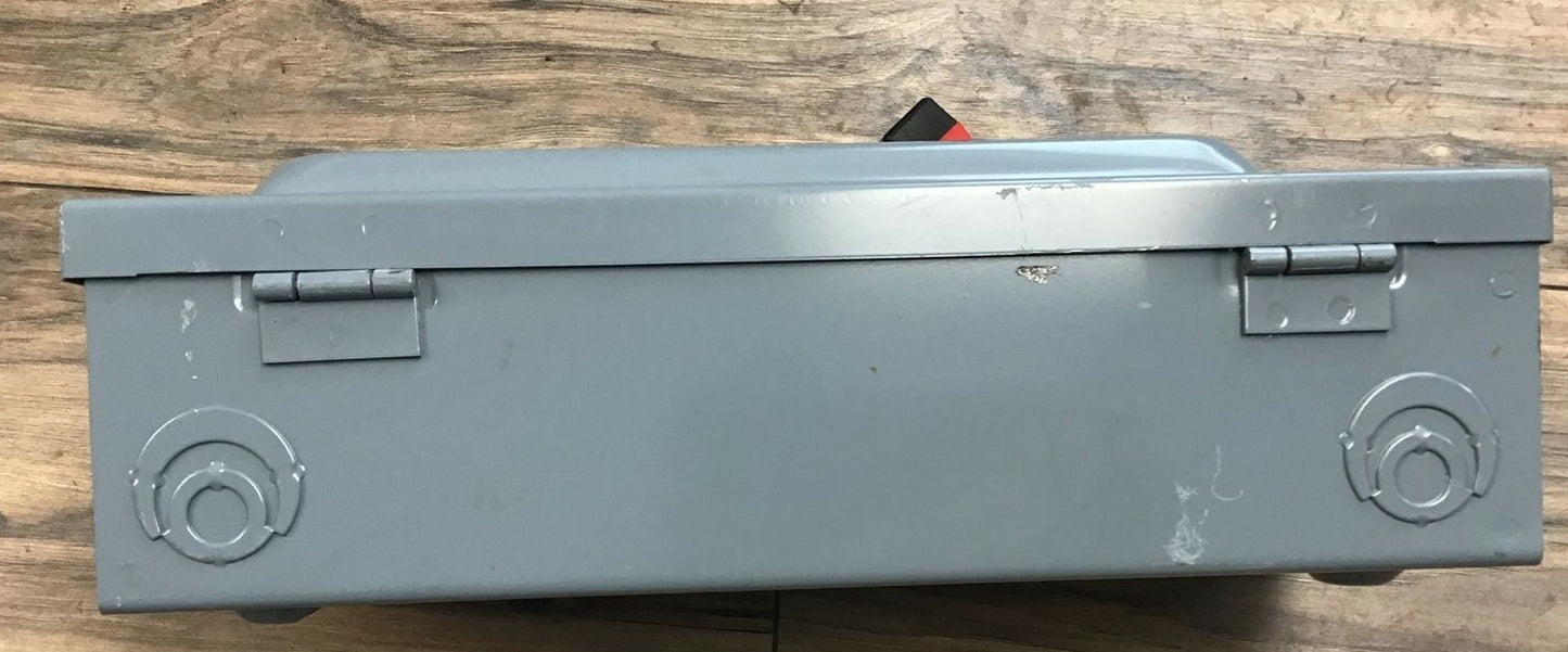 SQUARE D H361 NON FUSIBLE DISCONNECT SWITCH SER.E1 30A 600VAC/DC