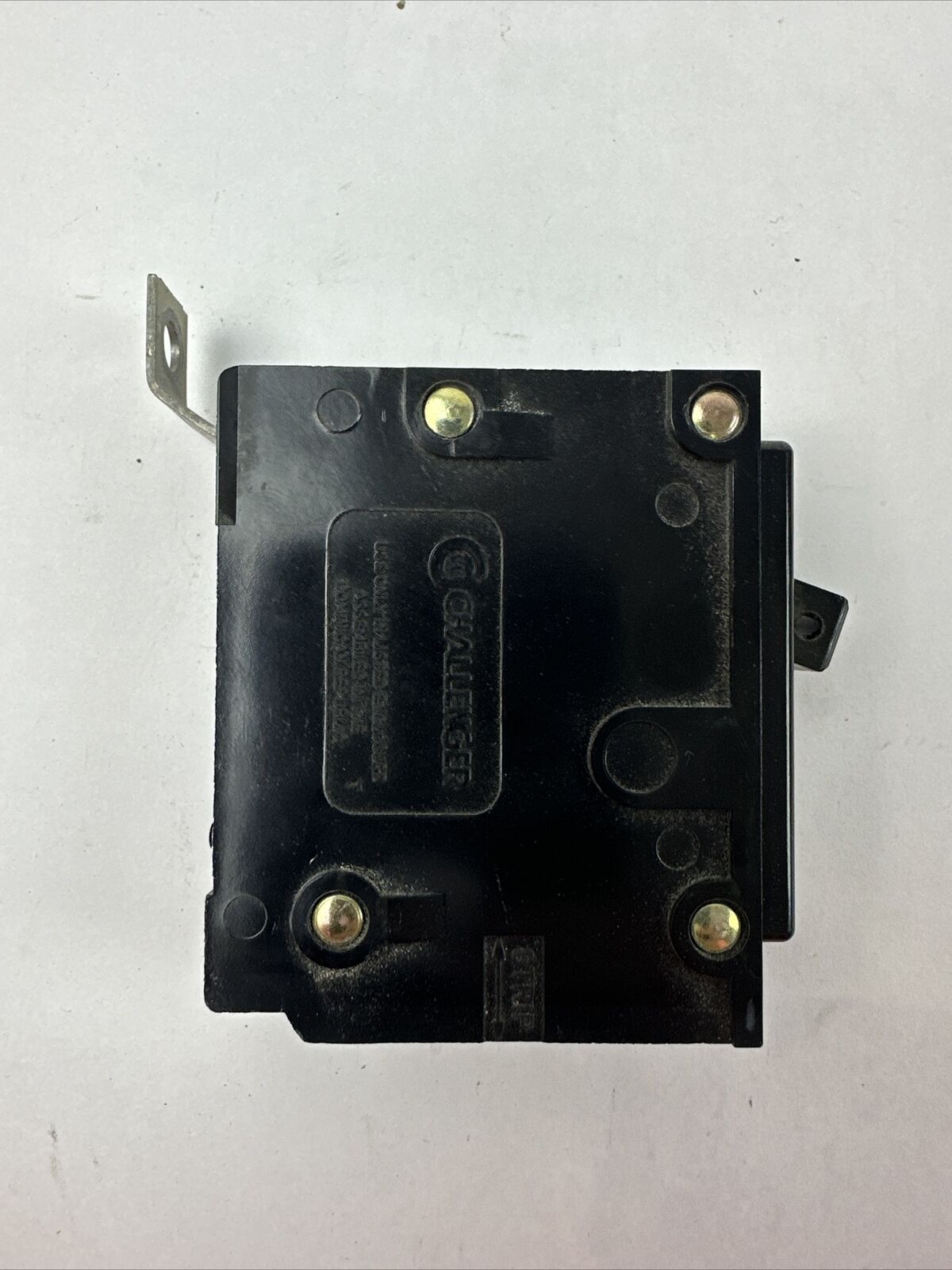 CHALLENGER CBB1015 CIRCUIT BREAKER 15AMP 1POLE 120/240VAC (LOT OF 10)