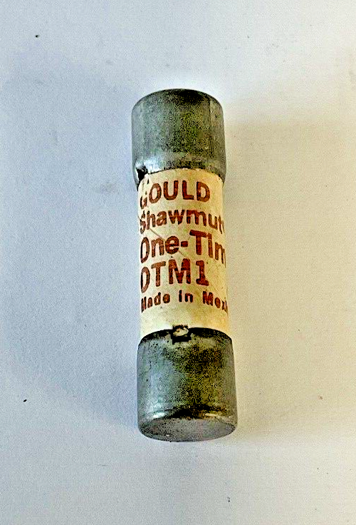 GOULD SHAWMUT OTM1 1A ONE-TIME FUSE ***LOTOF8***
