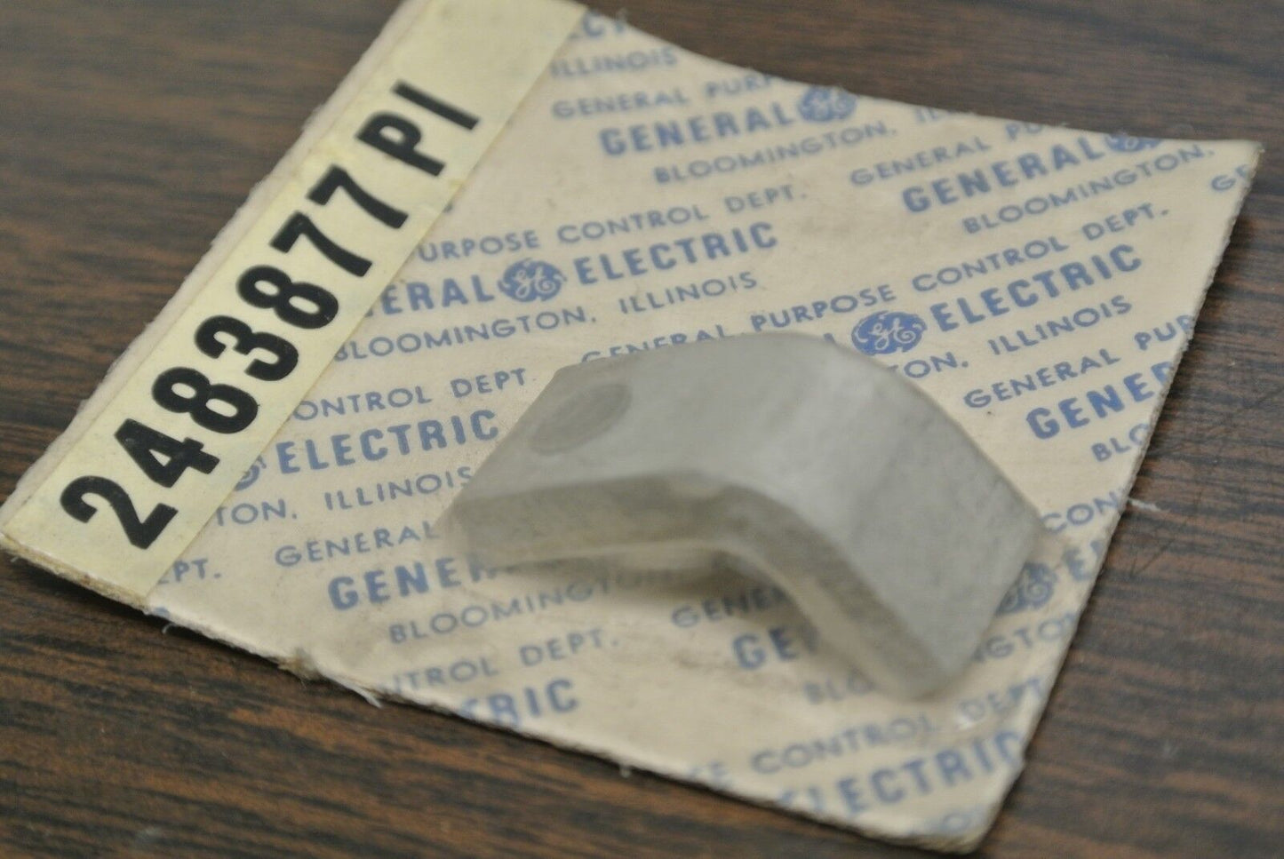 GENERAL ELECTRIC 2483877PI CONTACT / NEW SURPLUS