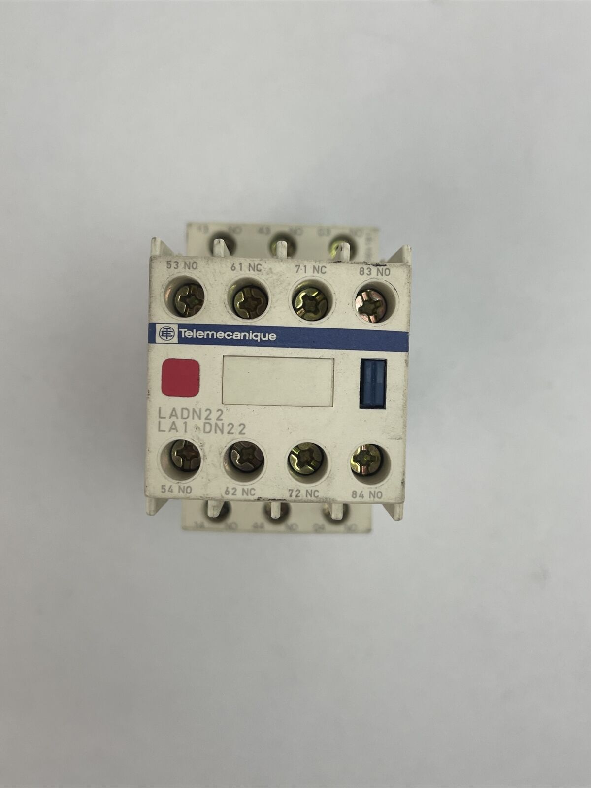 TELEMECANIQUE CAD50BD CONTACTOR 10A 600VAC COIL 24VDC LADN22 LA1 DN22 AUXILIARY