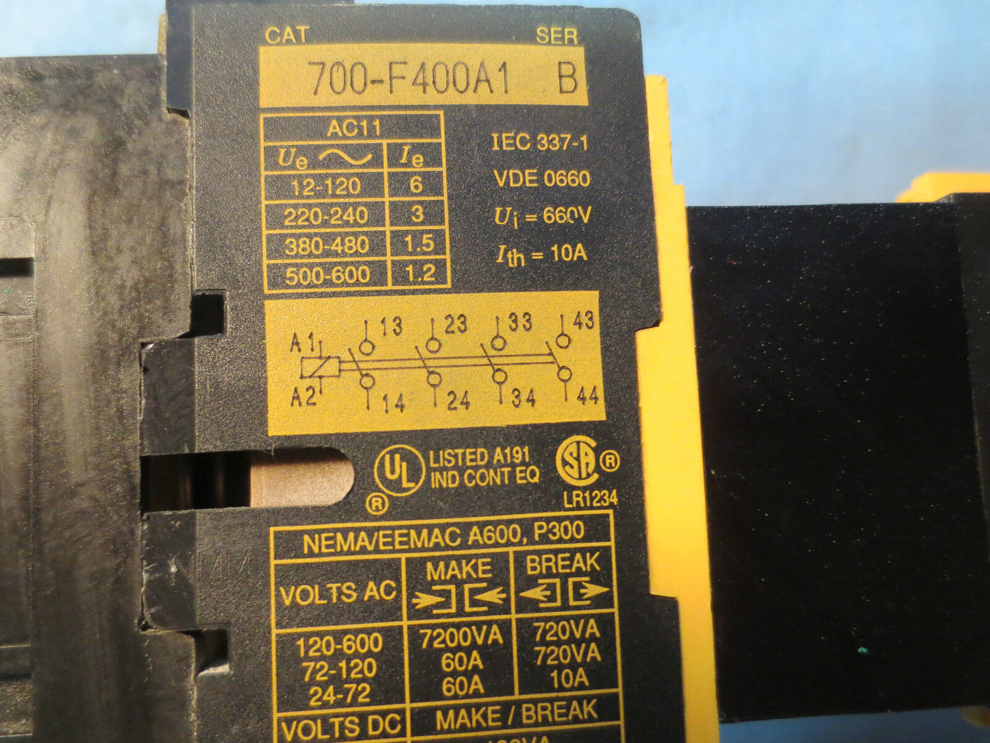 ALLEN-BRADLEY 700-F310A1 Ser. B - RELAY, 120/110 VAC w/ 196-FTB TIMER