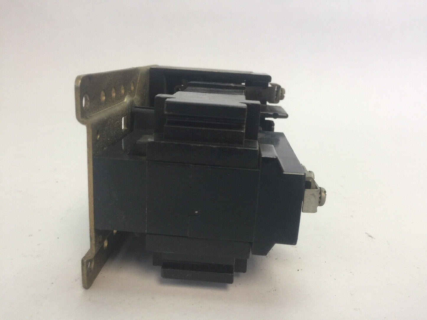 ALLEN BRADLEY BUL 700 BR-310 RELAY 600VAC 10A NON-INDUCTIVE 76A01 COIL 110V 60CY