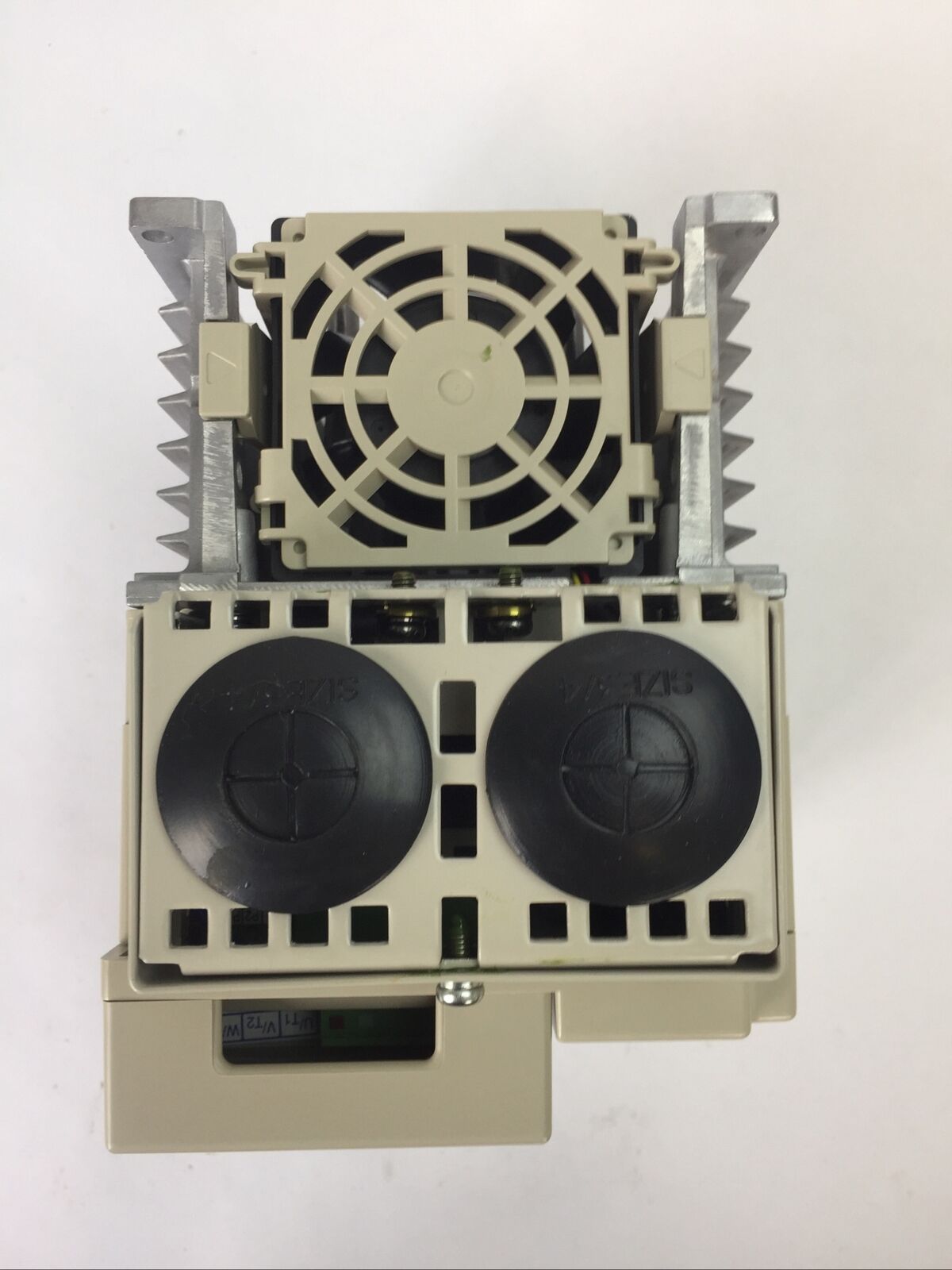 YASKAWA DRIVE CIMR-V7NU21P51 VARISPEED 230VAV 8A CVST31059 BLANK COVER-A