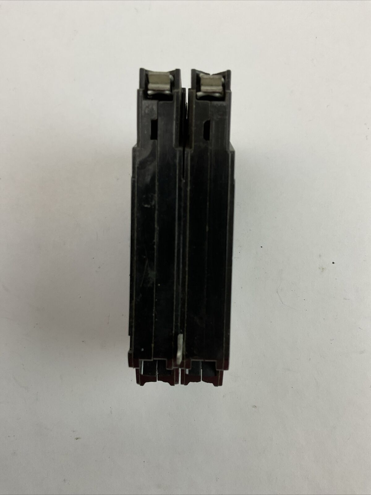 GE THQP220 CIRCUIT BREAKER 2POLE 20AMP 120/240VAC