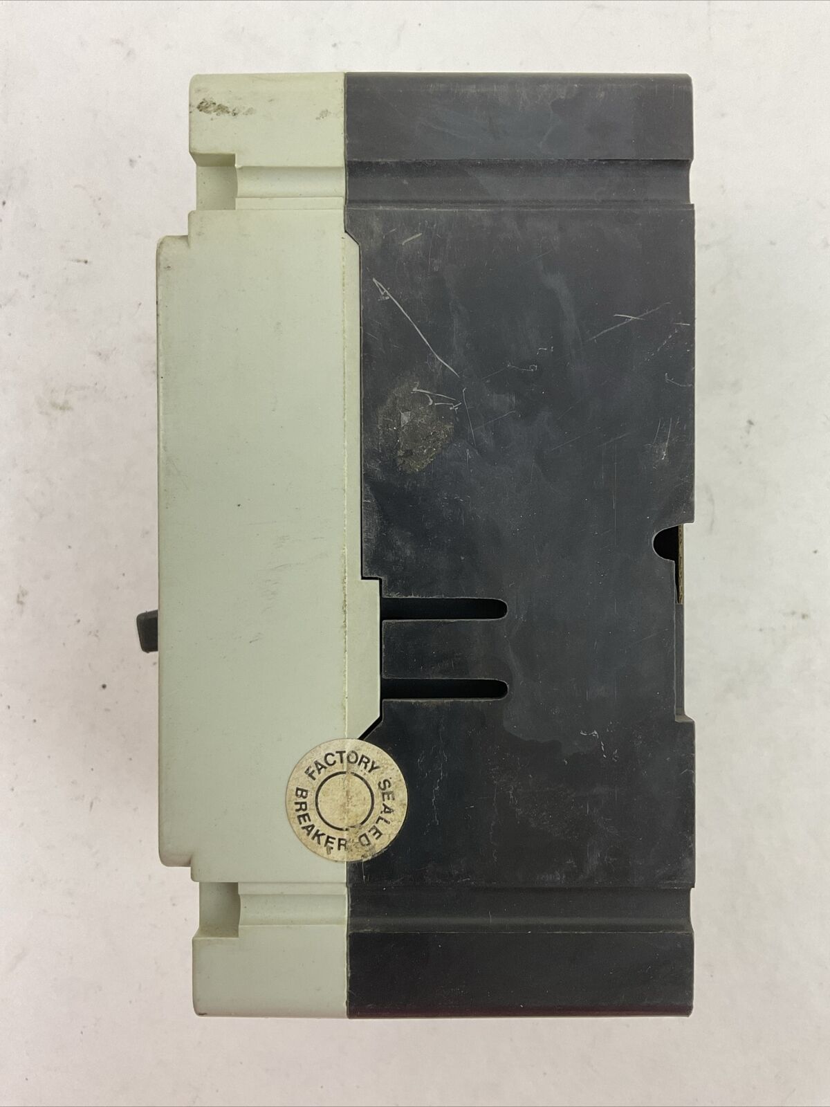 CHALLENGER CF3015 MOLDED CASE CIRCUIT BREAKER 15AMP 3POLE 600VAC 6626C09G03