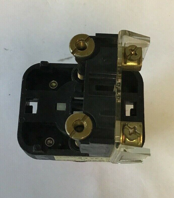 ALLEN BRADLEY 800T-QB10 SER.T AMBER PUSH BUTTON 120V