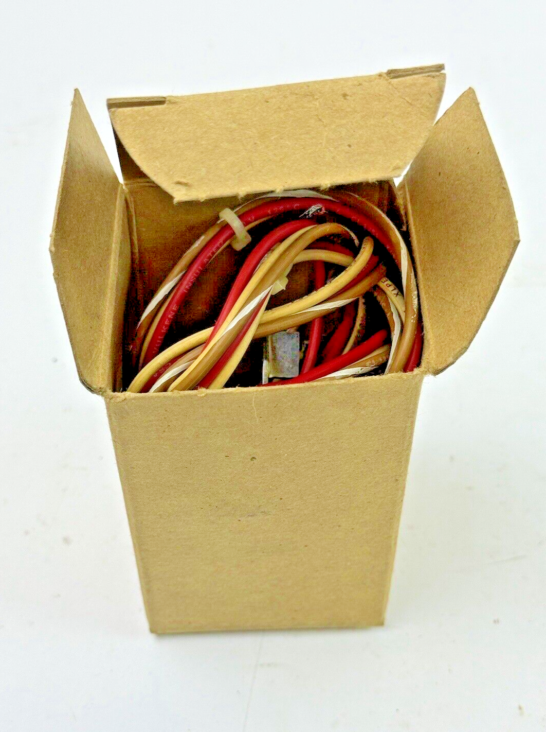 GE - TKMAAS2B2 - AUXILIARY SWITCH - 240VAC - TKM - NEW
