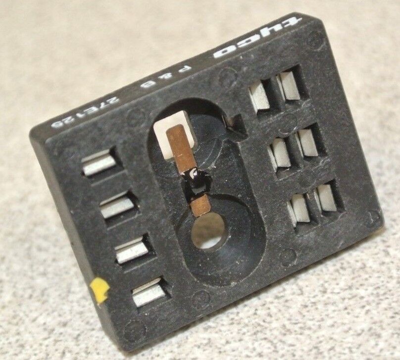 LOT of 10 / TYCO / POTTER & BRUMFIELD 27E125 RELAY SOCKET / 2-POLE / SOLDER NEW