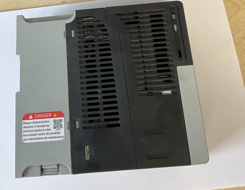 ALLEN BRADLEY 25B-D2P3N104 POWERFLEX 525 FRN:5.001 480V 1HP 2.3A SER.A