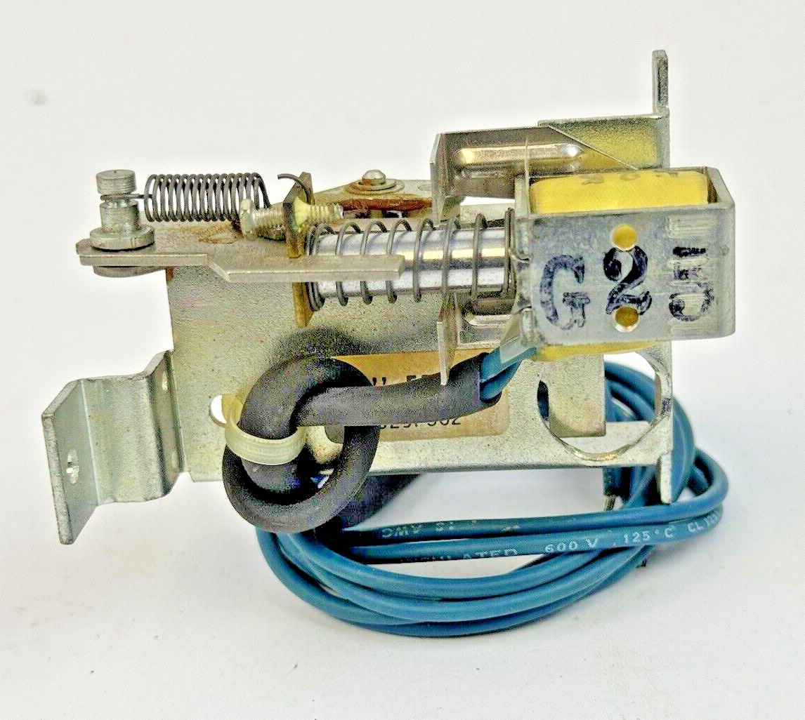 GENERAL ELECTRIC / GE - 7029P302 - 120 V UNDERVOLTAGE SHUNT TRIP - K FRAME