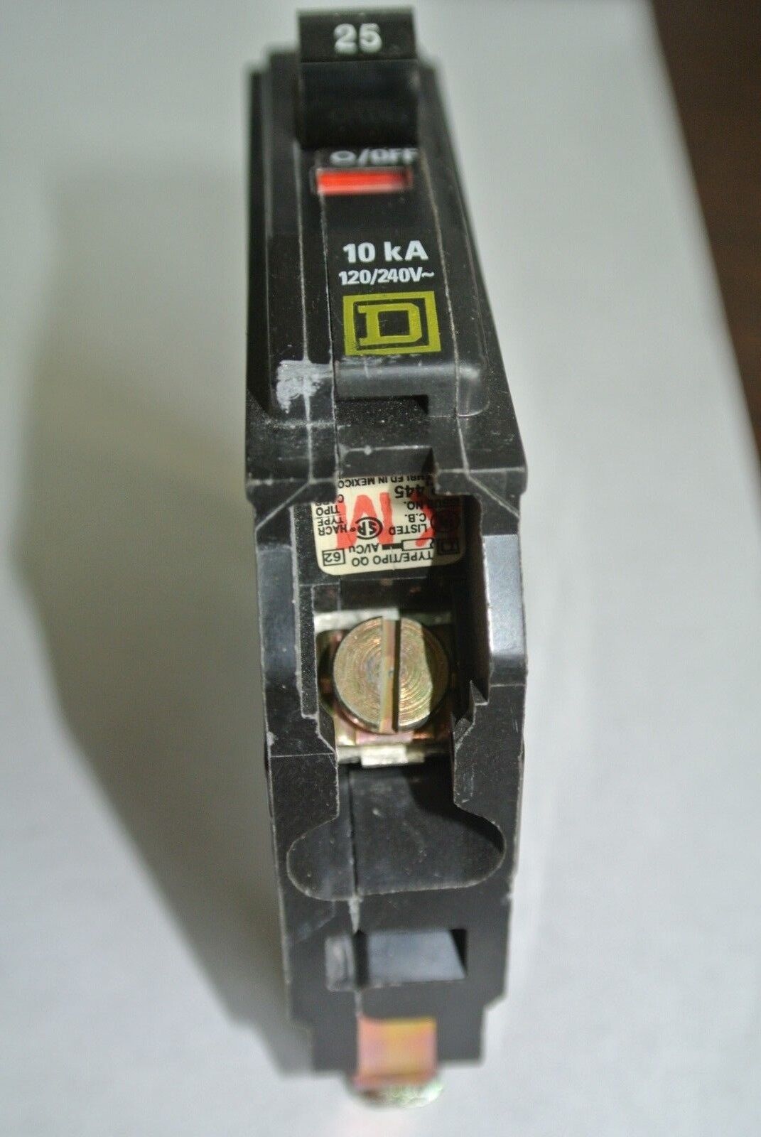 SQUARE D 25A CIRCUIT BREAKERS - LOT of 2 - 120/240V -