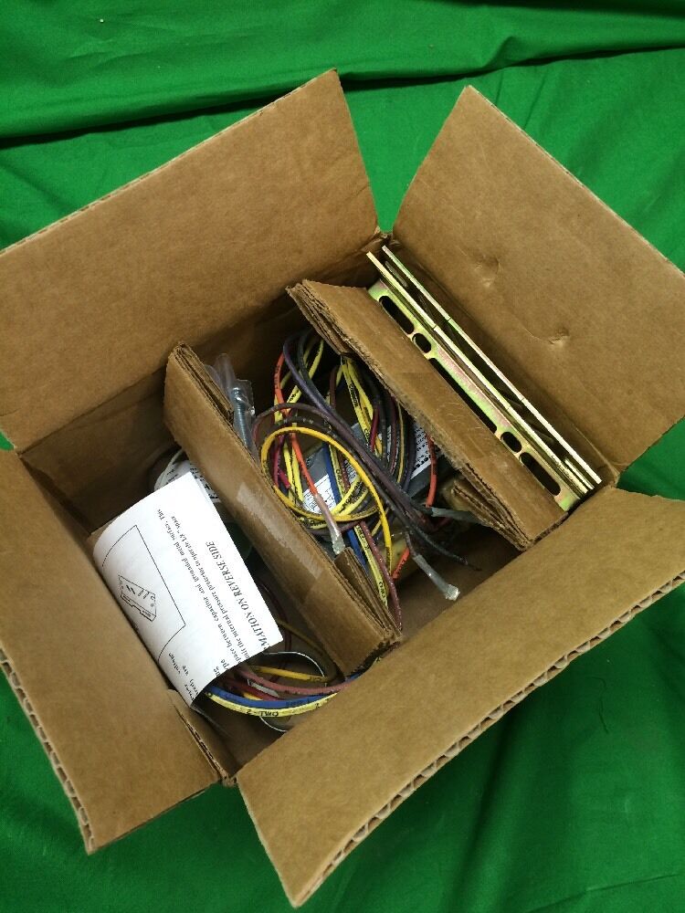 UNIVERSAL LIGHTING TECHNOLOGIES M100MLTLC3M-500K