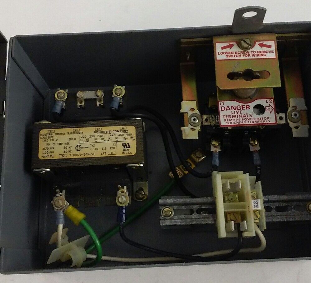 Square D Transformer Disconnect Switch Class 9070 TYPE SK5271M 100 VA 60 Hz NEW