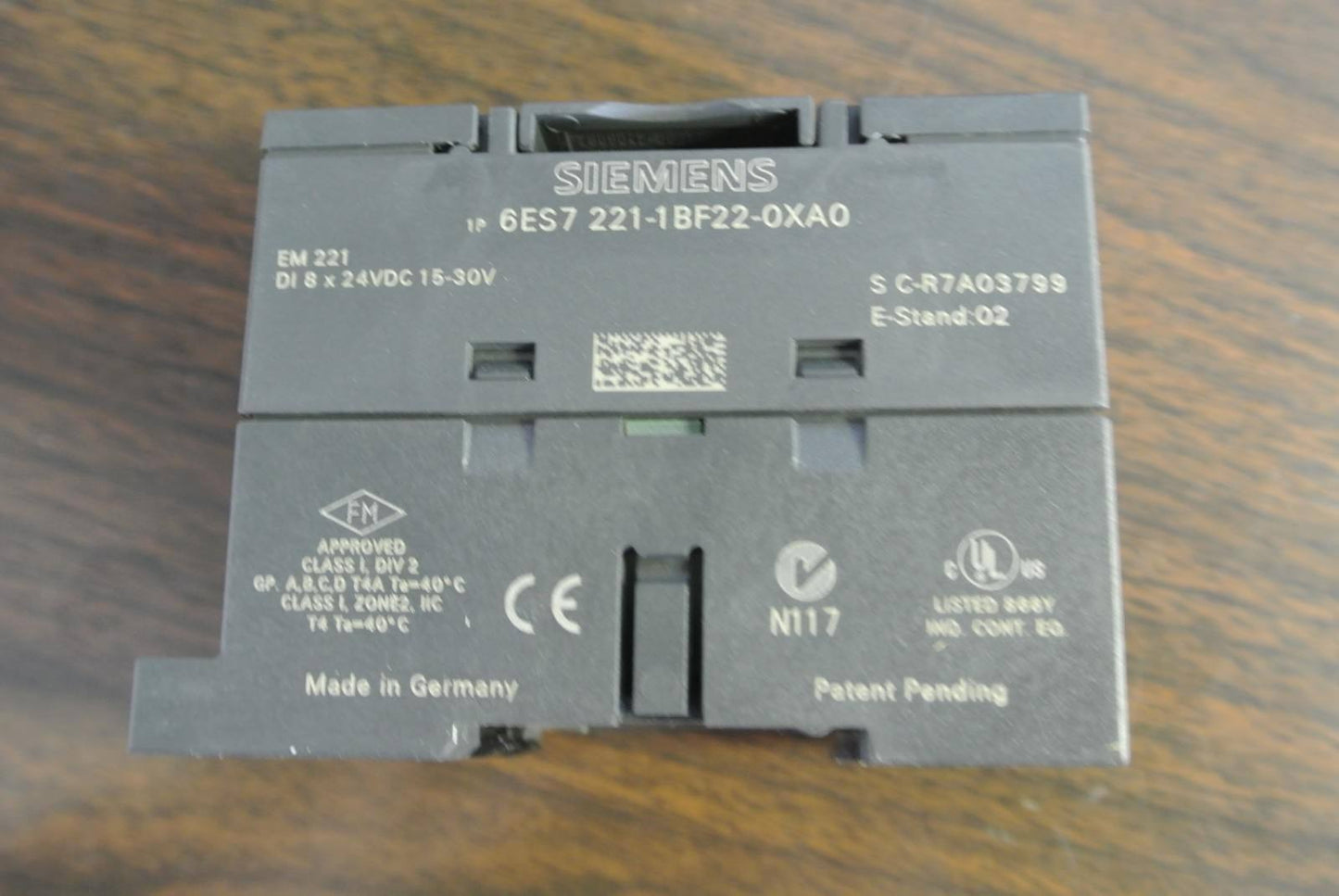 SIEMENS 6ES7 221-1BF22-0XA0 DIGITAL INPUT MODULE 8x24VDC, 15-30V NEW SURPLUS