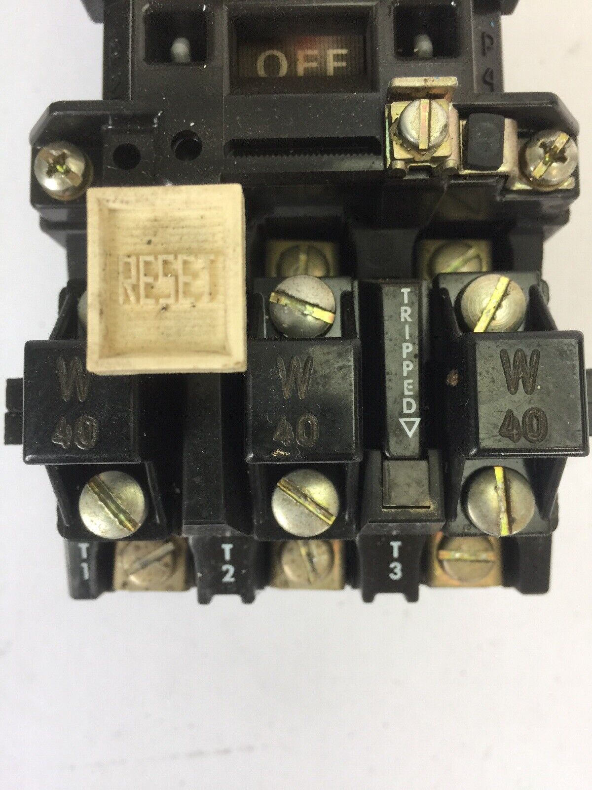 ALLEN BRADLEY 509-BOD-9 SIZE1 STARTER 600VAC 27AMP 10HP W40 HEATERS 120V COIL