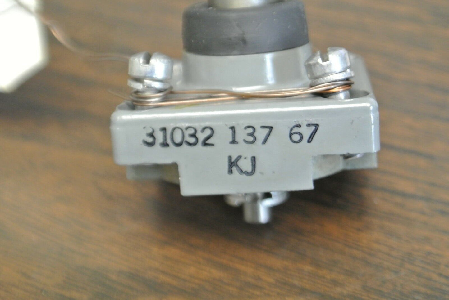 SQUARE D 31032-137-67 ACTUATOR HEAD LIMIT SWITCH / NEW SURPLUS