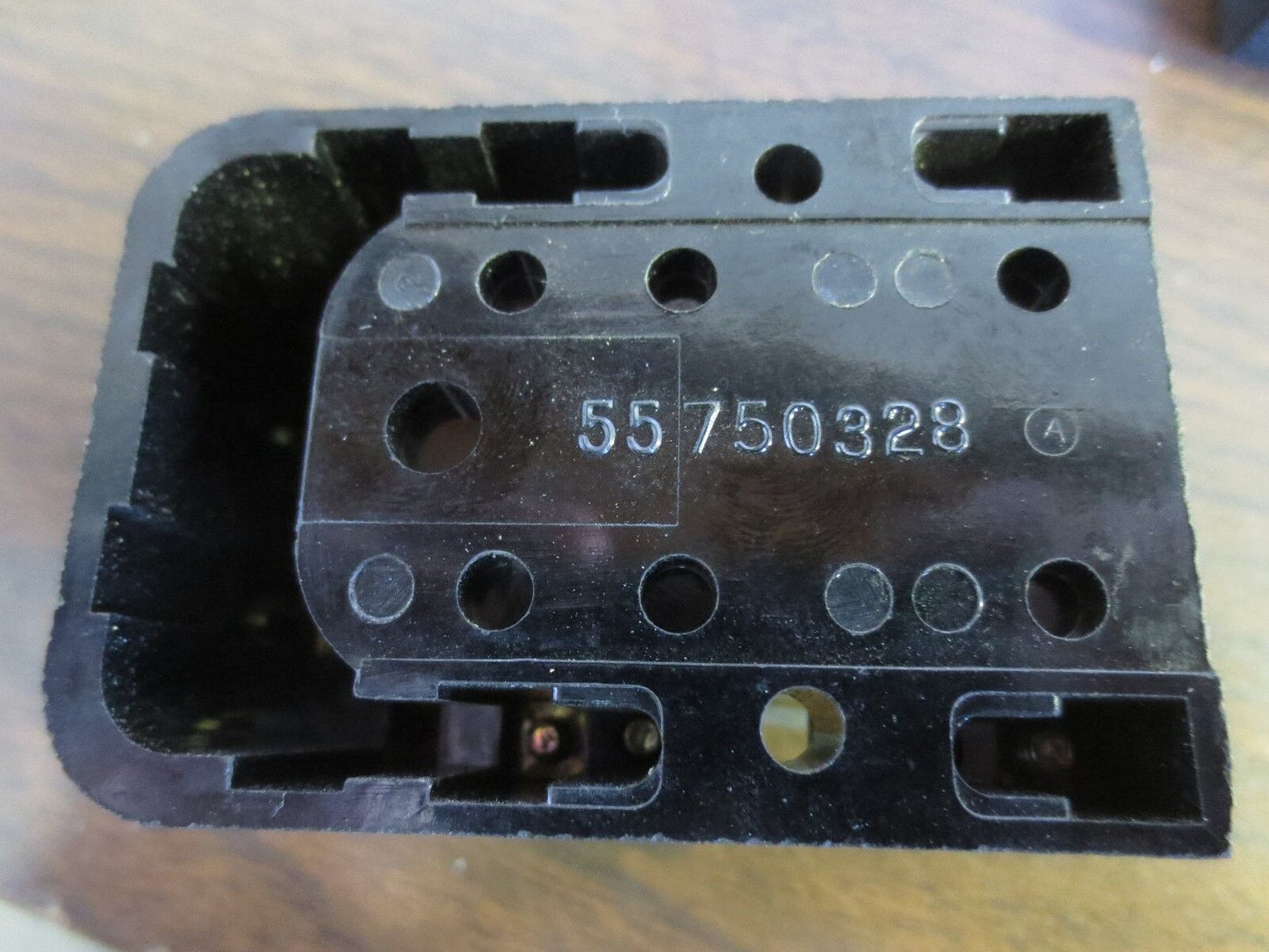 GENERAL ELECTRIC CR2790E100A23 GENERAL PURPOSE RELAY, 30A 32V 60Hz - NEW SURPLUS