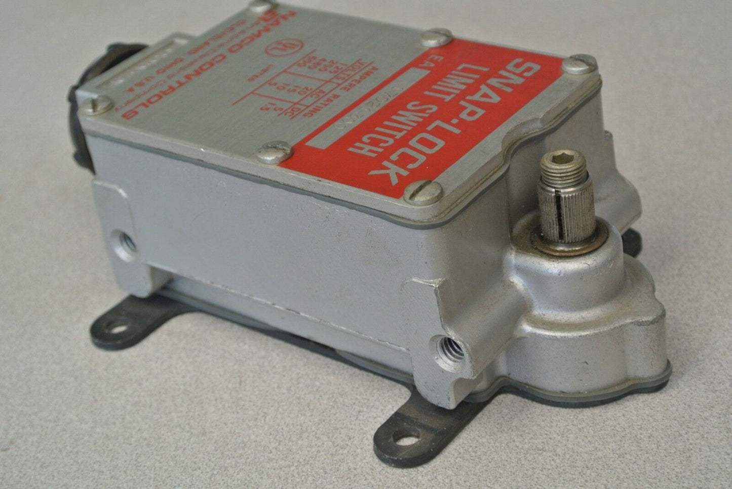 NAMCO EA170-21300 SNAP-LOCK LIMIT SWITCH