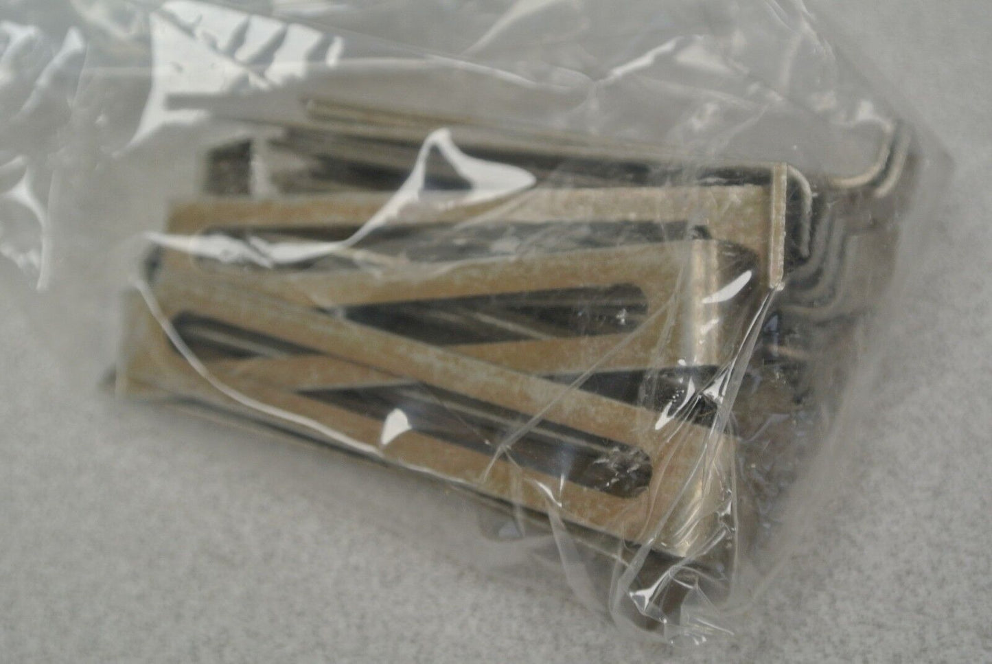 ALLEN-BRADLEY 1699-N39 MOUNTING TRACK / END BRACKETS / BOX of 20 / NEW SURPLUS