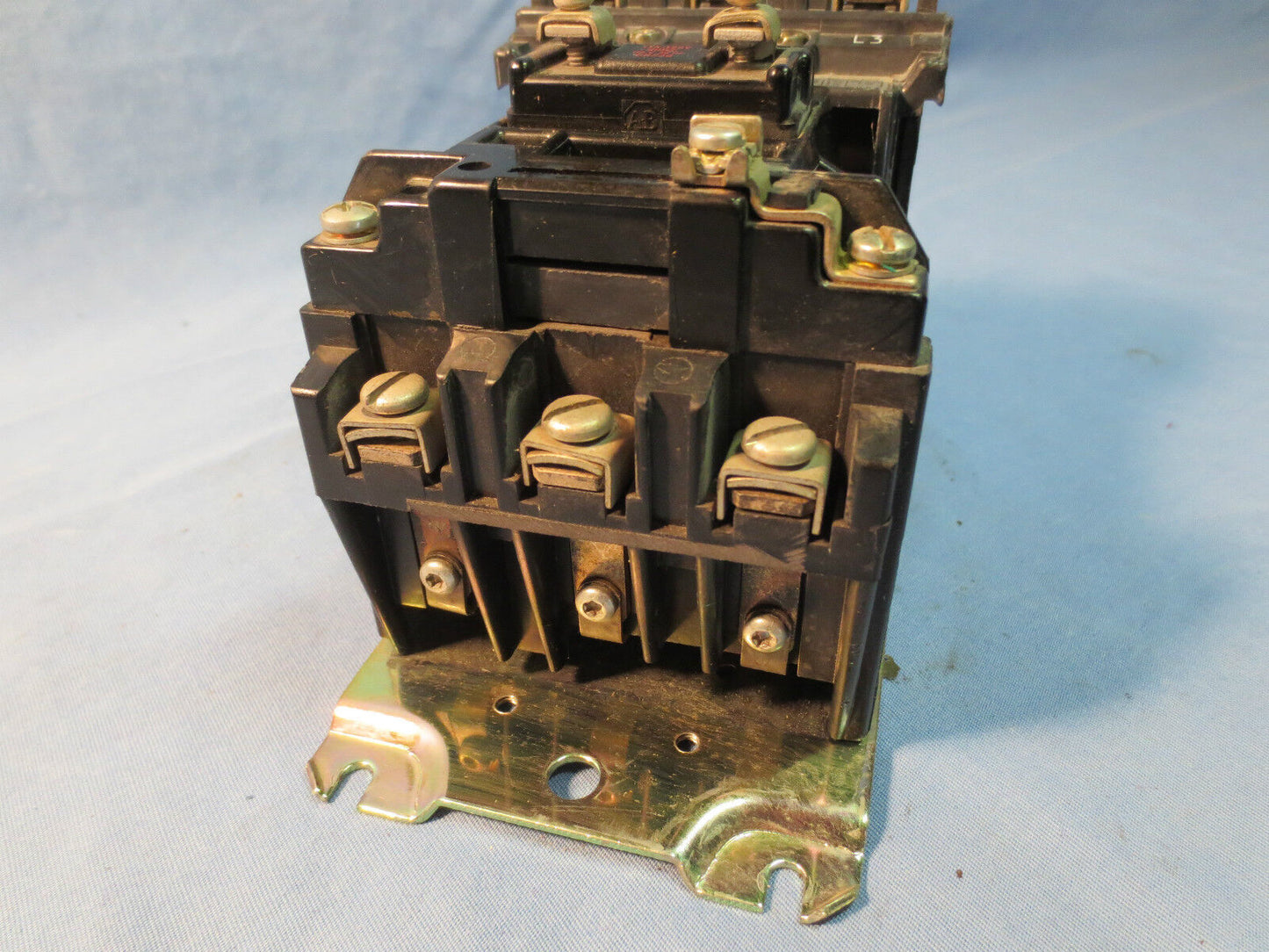 ALLEN-BRADLEY 509-AOD Ser. B MOTOR STARTER, NO OVERLOAD RELAY, COIL CB236