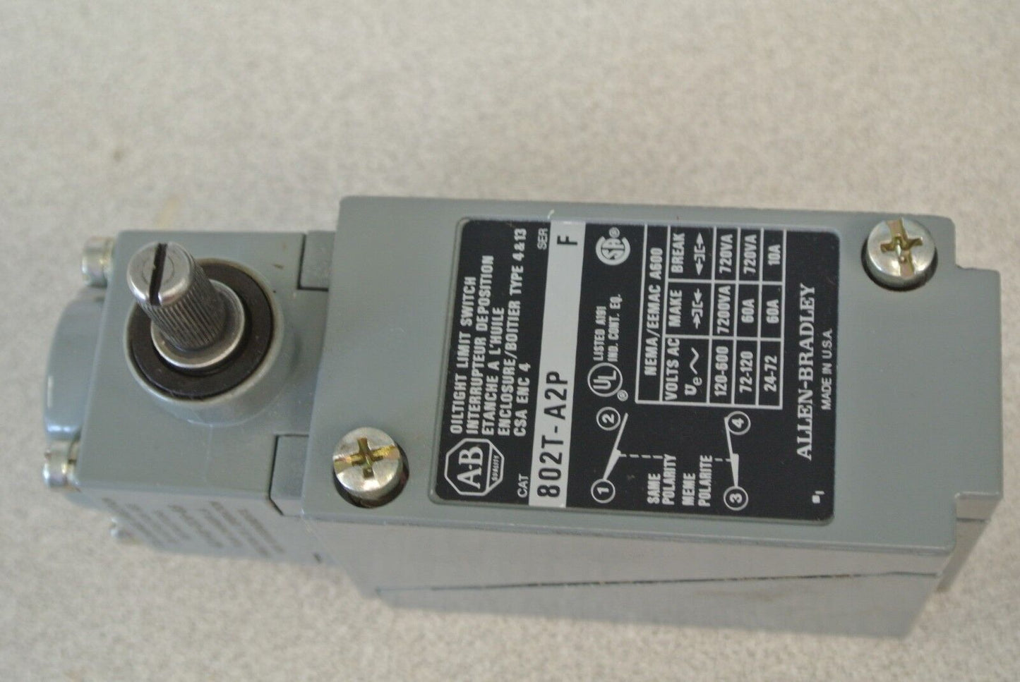 ALLEN-BRADLEY 802T-A2P Ser. F / OILTIGHT PLUG-IN LIMIT SWITCH / NEW SURPLUS