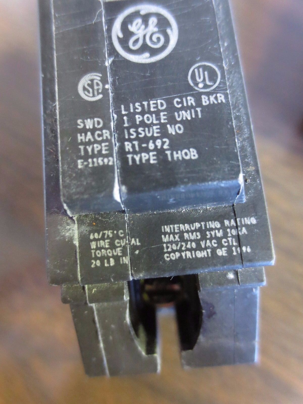 GE 1-POLE BOLT-ON CIRCUIT BREAKER THQB1120 20A ****LOTOF 5****