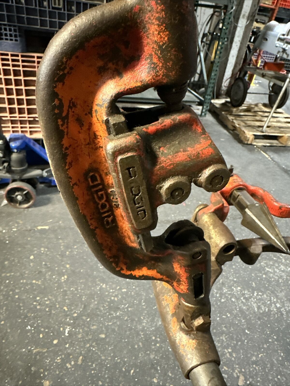 RIDGID 300 PIPE THREADER