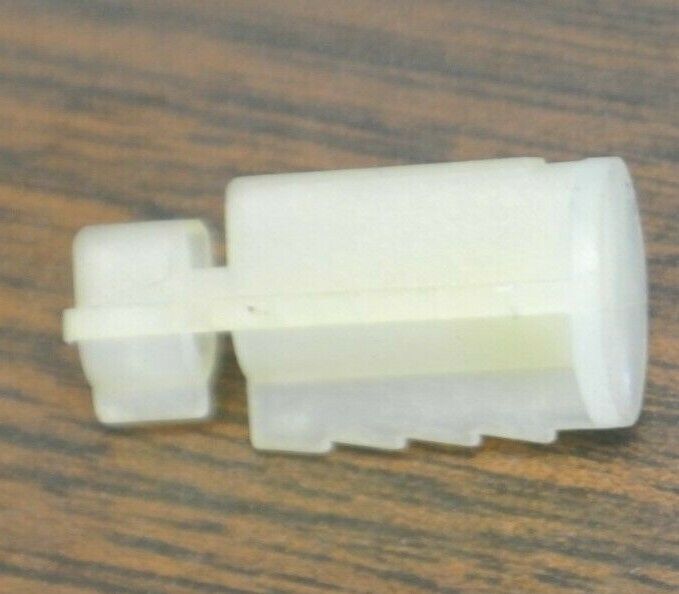BAG of 6 / CUTLER-HAMMER E22BA2 SWITCH ACTUATOR / OPERATOR PLUG / NEW SURPLUS