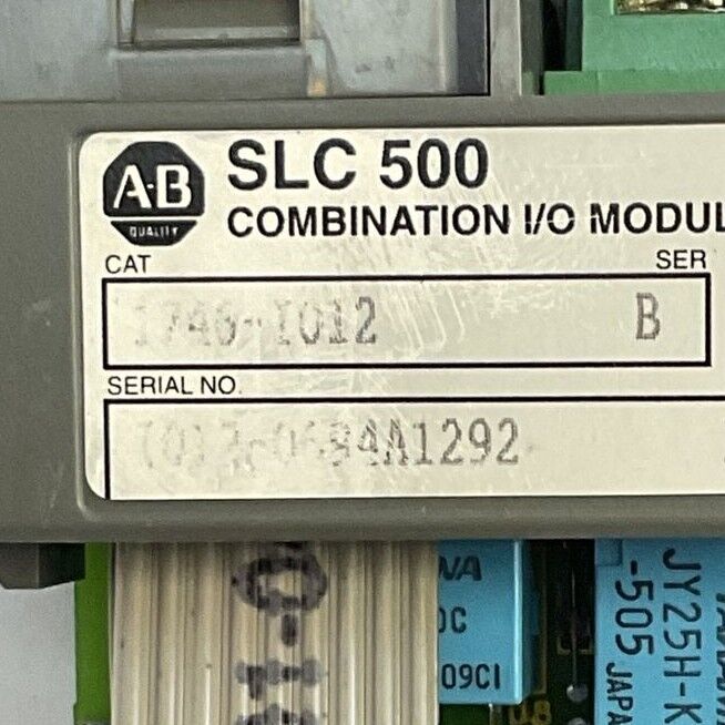ALLEN BRADLEY 1746-IO12 SER B SLC 500 COMBINATION I/O MODULE