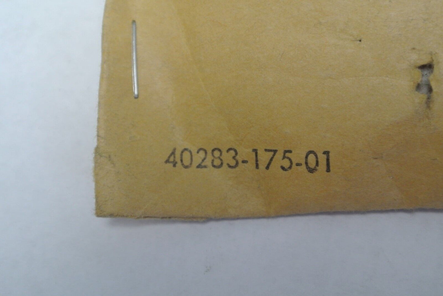 ALLEN-BRADLEY 40283-175-01 / 40520-618-50 NEUTRAL BONDING COMPONENTS - NEW SURPL