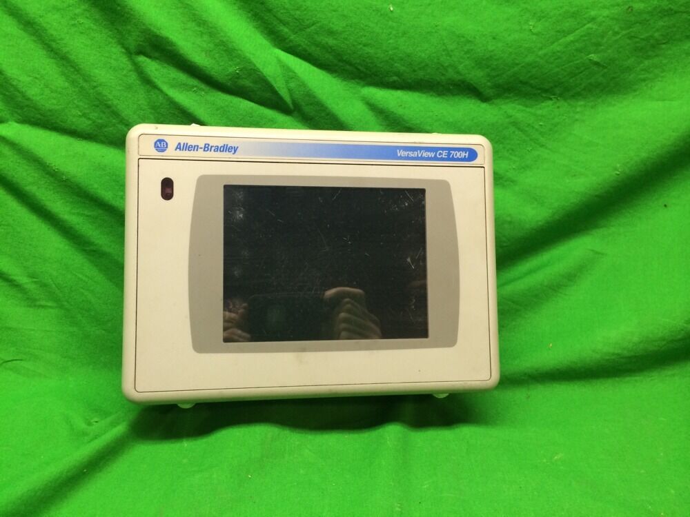 ALLEN BRADLEY VersaView CE 700H 6189-RPLH 6182H-7TLH4D