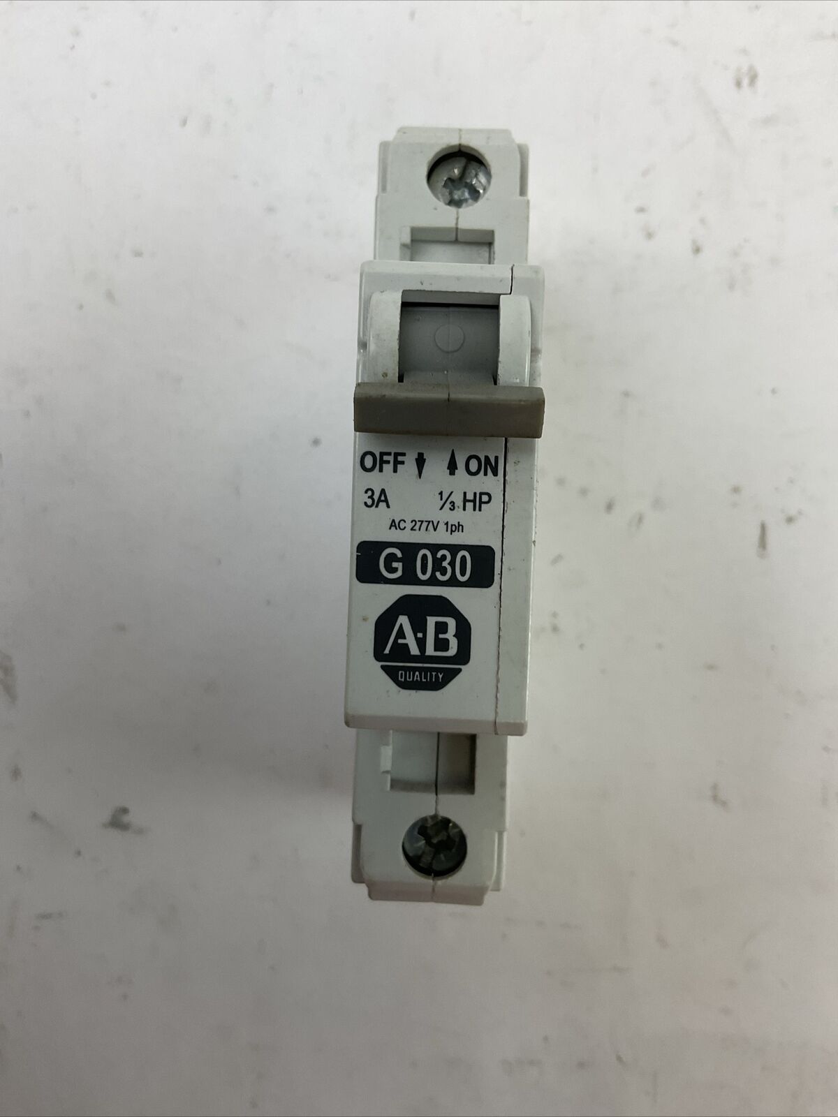 ALLEN BRADLEY 1492-CB1G030 3A 1/3HP 1P 277VAC 1PH SER C (LOT OF 11)