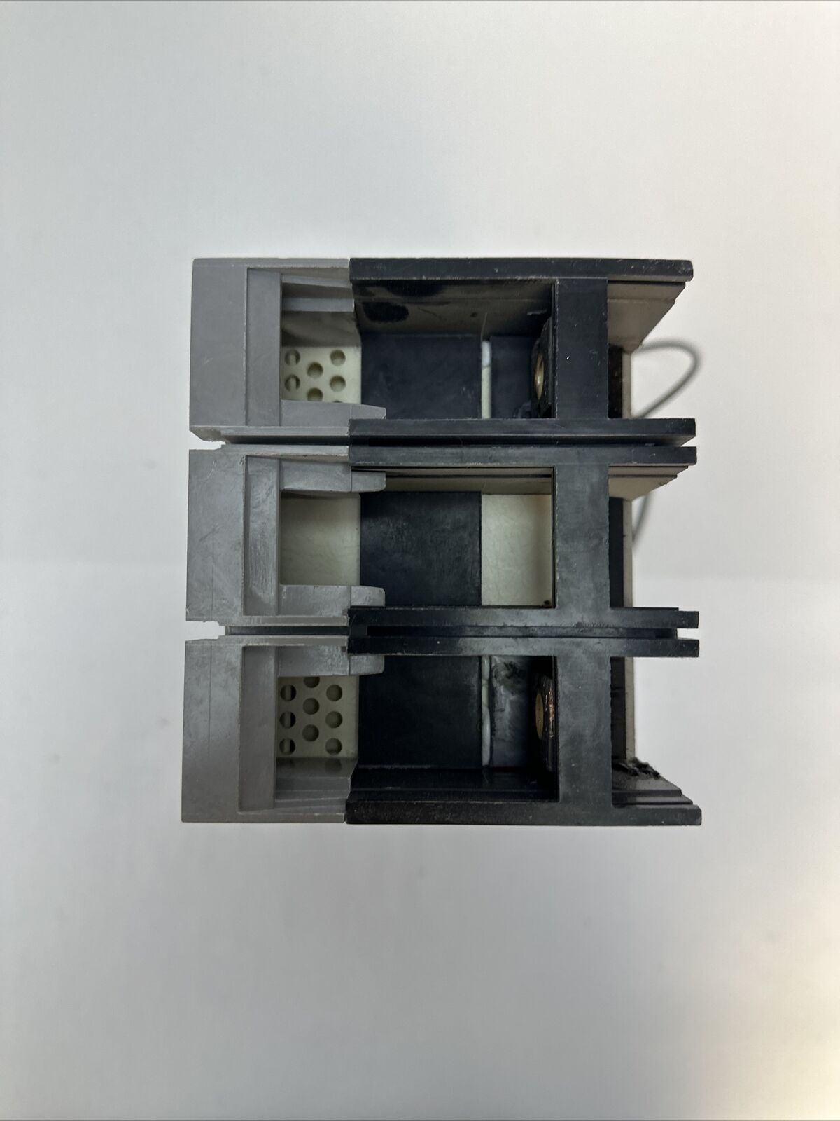 SIEMENS FXD62B200 CIRCUIT BREAKER 200A 600VAC 250VDC SER C S01FD60 SHUNT TRIP