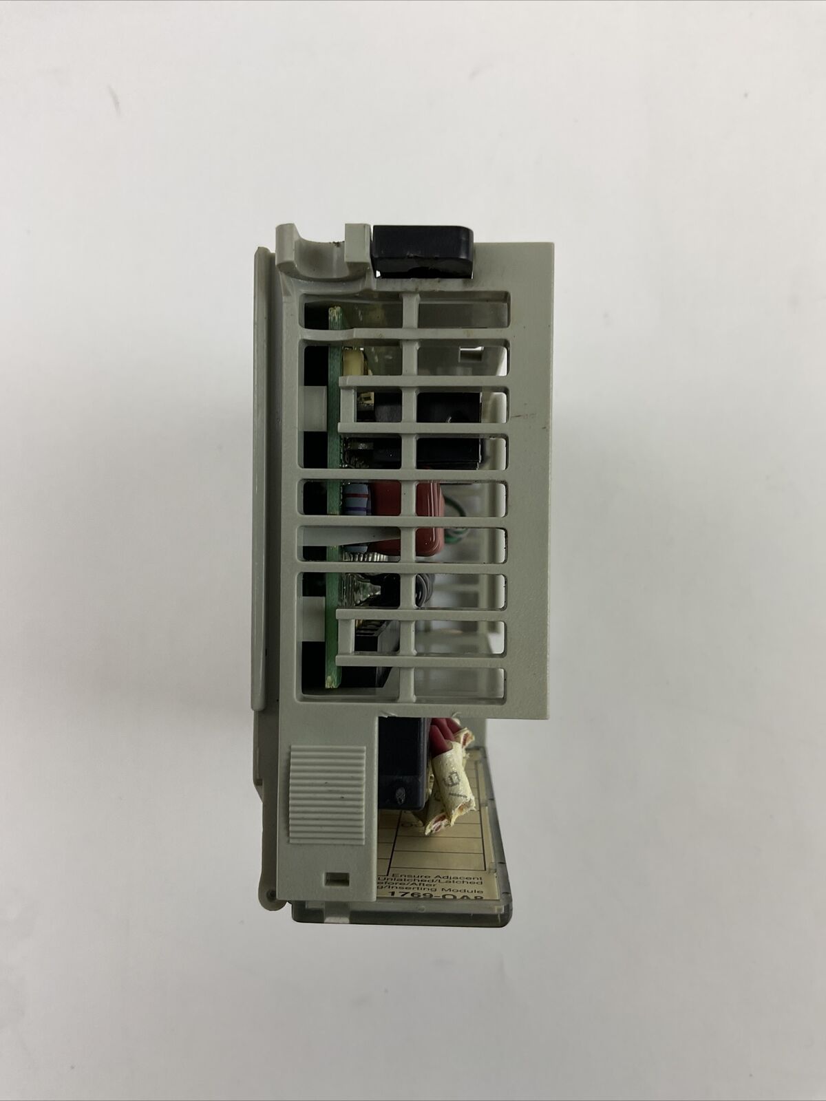 ALLEN BRADLEY 1769-OA8 SER A REV 1 F/W REV 1.1 8PT 85-264VAC OUTPUT MODULE