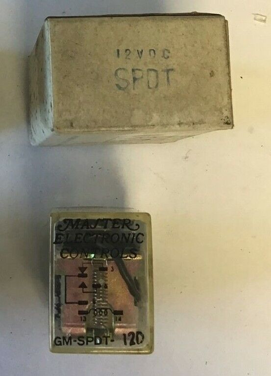 MASTER ELECTRONICS GM-SPDT-12D RELAY ***LOTOF2***
