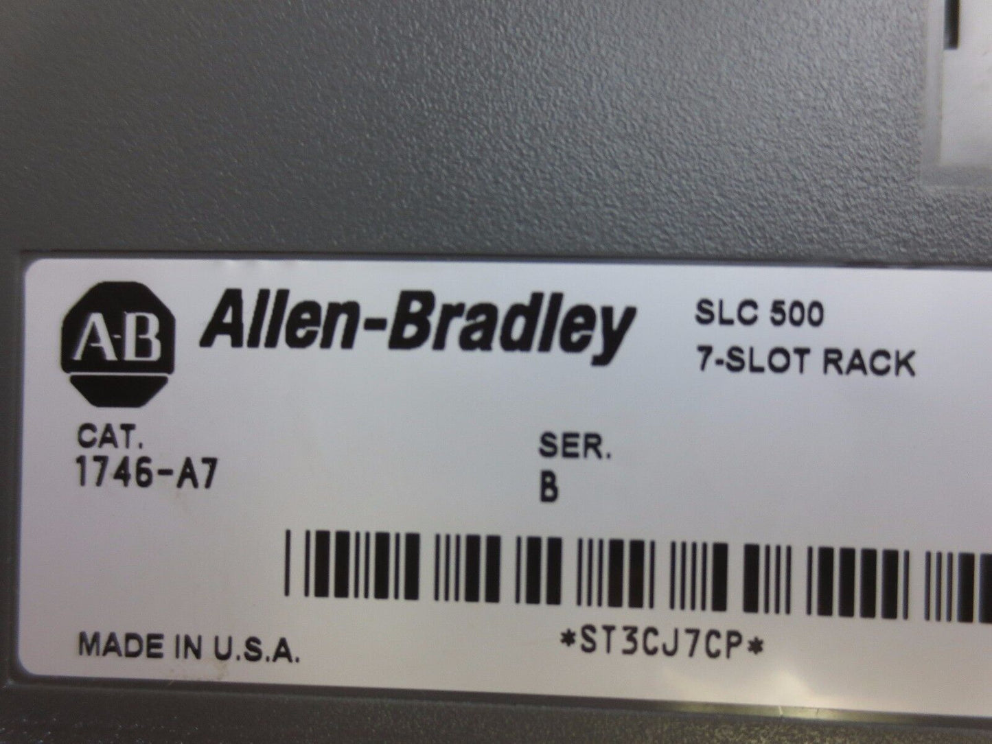 ALLEN-BRADLEY 1746-A7 RACK for SLC500 Ser. B - 7-SLOT RACK with (2) SLOT FILLERS