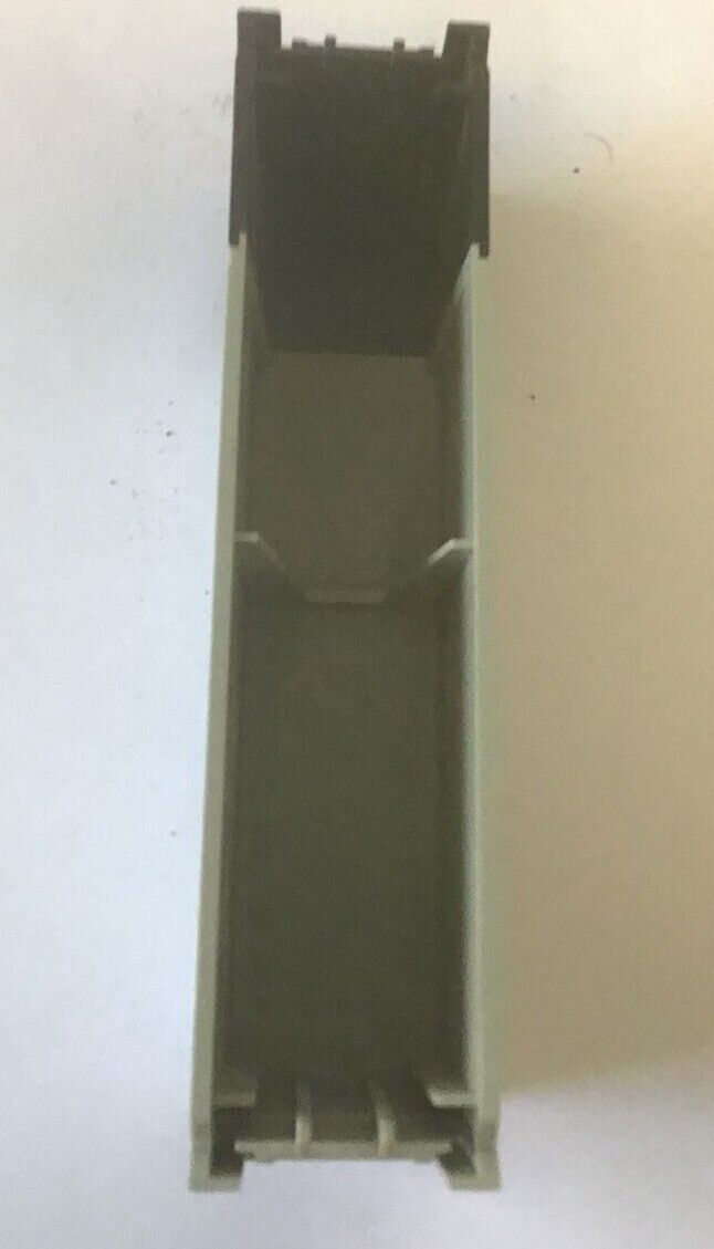 ALLEN BRADLEY PC+ABS BLANK CARD SLOT FILTER****LOTOF4****