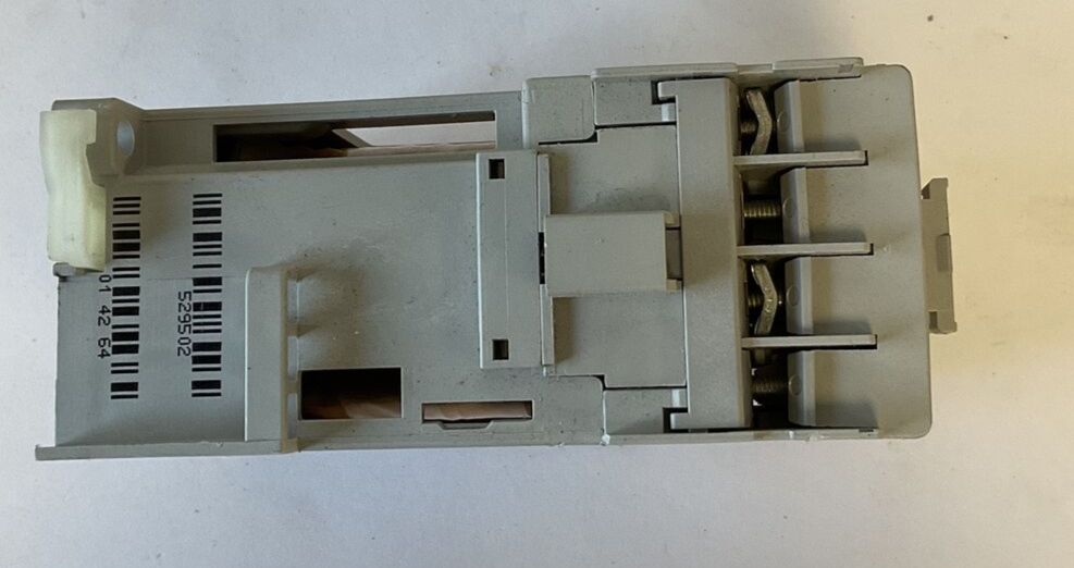 ALLEN BRADLEY 700-CF310D* CONTACTOR SER.A 690V 20A